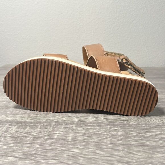 Nisolo Go-To Flatform Sandal 2.0 Sandals Shoes - Picture 4 of 9